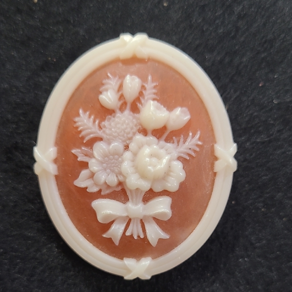 Vintage Avon Floral Cameo Brooch